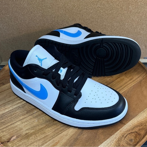Jordan 1
Low
NWOT - Picture 2 of 7